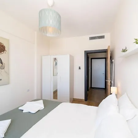 Pleasant Flat With Shared Pool In Kepez Antalya